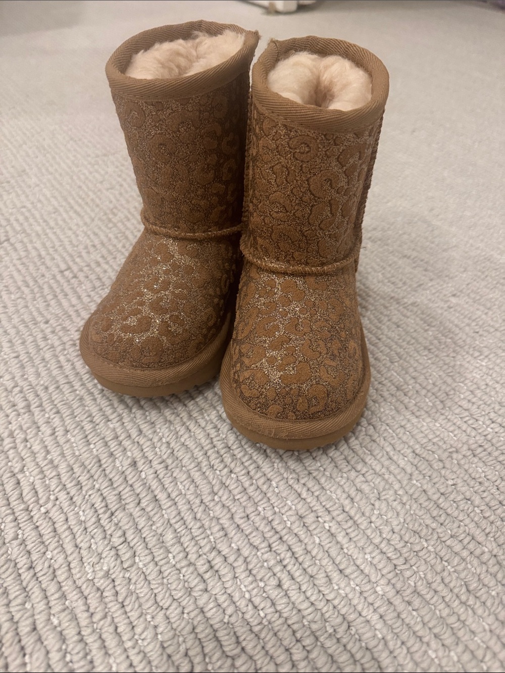 UGG Kids Chestnut Glitter Shearling Boots